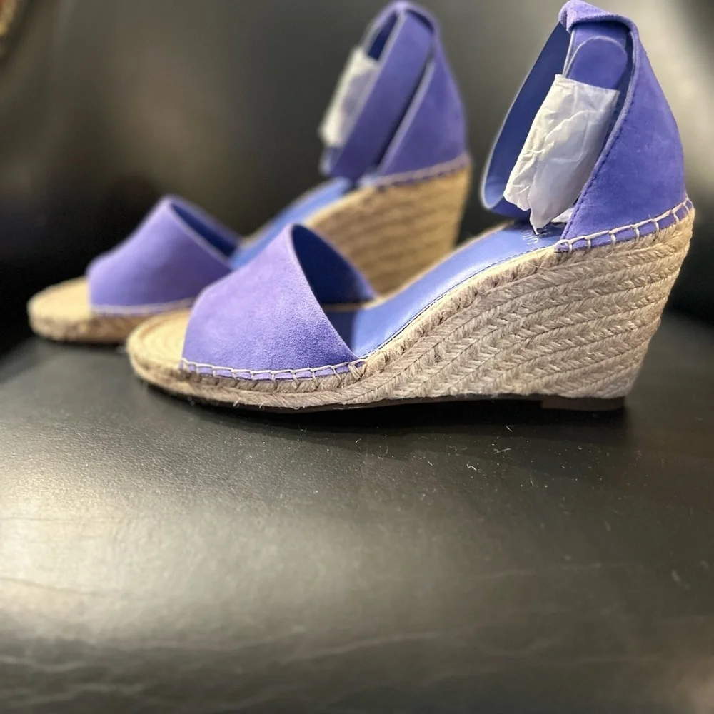 Vince Camuto reposhing this